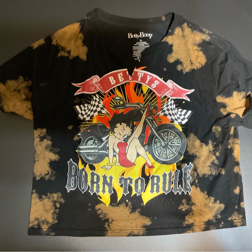 Betty Boop Adult Woman’s Graphic Tee - Black and Tan size XL
